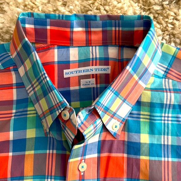 Southern Down Button Down - Picture 2 of 3